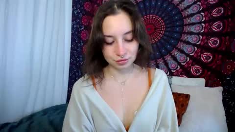 Adalyn online show from November 24, 1:13 pm