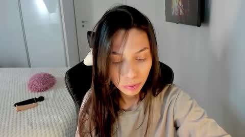 Adda online show from November 4, 7:08 pm