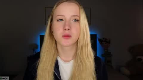 Adele online show from February 22, 9:59 pm