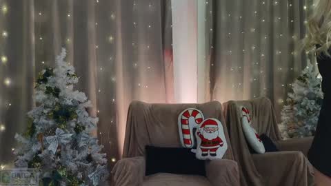 Snapshot of adele_armas chatting on January 19, 6:00 pm Adele online show from January 19, 6:00 pm
