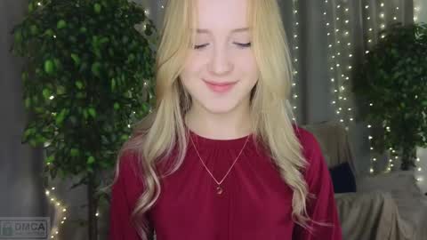 Snapshot of adele_armas chatting on February 21, 6:15 pm Adele online show from February 21, 6:15 pm