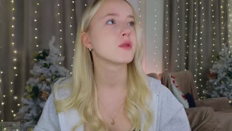 Snapshot of adele_armas chatting on December 29, 6:38 pm Adele online show from December 29, 6:38 pm
