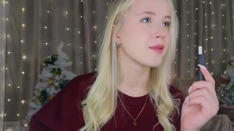 Snapshot of adele_armas chatting on December 25, 6:30 pm Adele online show from December 25, 6:30 pm