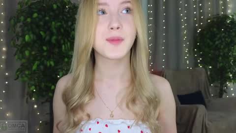 Snapshot of adele_armas chatting on February 20, 6:24 pm Adele online show from February 20, 6:24 pm