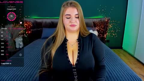 Snapshot of adele_sugar chatting on October 19, 2:13 am Your Adele online show from October 19, 2:13 am