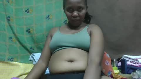 Snapshot of adelealy chatting on March 7, 1:40 pm adelealy online show from March 7, 1:40 pm