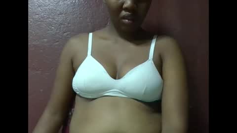 Snapshot of adelealy chatting on February 23, 1:56 pm adelealy online show from February 23, 1:56 pm