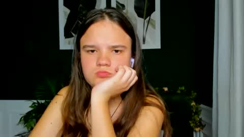 adelecruzz online show from April 26, 1:42 pm