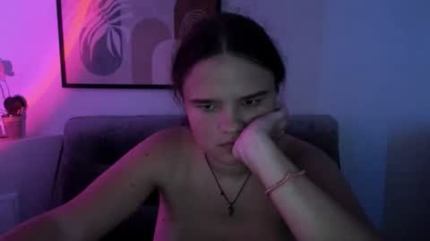 Snapshot of adelecruzz chatting on September 30, 12:44 pm adelecruzz online show from September 30, 12:44 pm