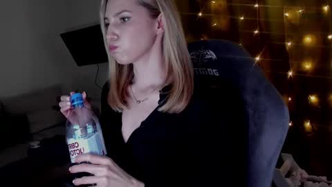 Adele Shine online show from January 27, 8:51 am