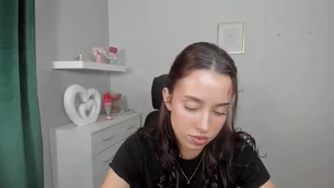 Adele online show from April 23, 6:43 am