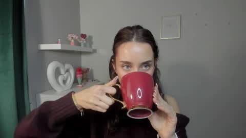 Adele online show from April 22, 6:10 am