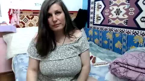 adelinemilf online show from May 4, 11:47 am
