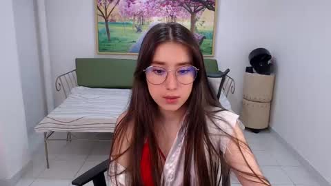 Snapshot of adhara_kitten chatting on September 18, 1:20 pm Adhara online show from September 18, 1:20 pm