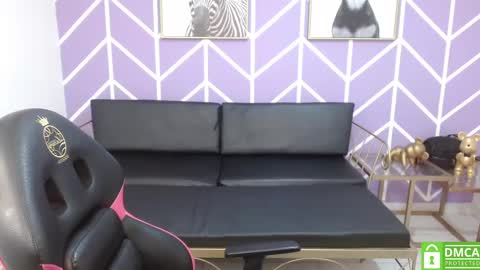 Snapshot of adhara_kitten chatting on September 22, 1:09 pm Adhara online show from September 22, 1:09 pm