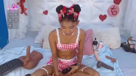 adisson_petite1 online show from February 19, 5:45 pm