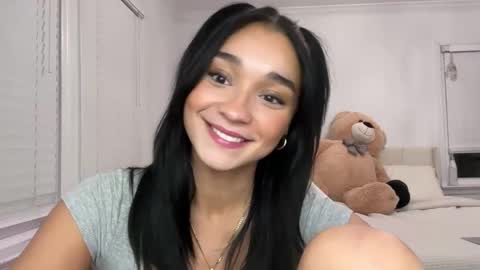 Snapshot of adriannarodriguez chatting on January 24, 1:35 am Adrianna  online show from January 24, 1:35 am