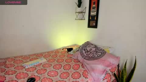 adrianny online show from July 30, 2:34 am