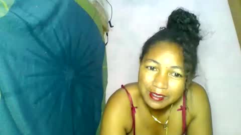 aelyaa online show from June 7, 5:58 am