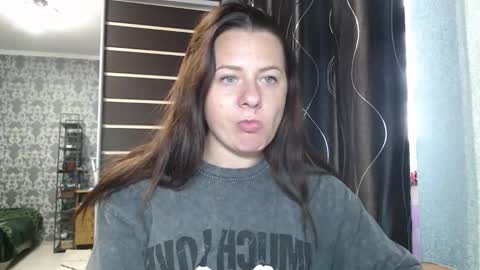 Snapshot of afi_black_coffee chatting on October 8, 8:29 am afi_black_coffee online show from October 8, 8:29 am