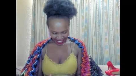 Snapshot of aficangagqueen chatting on October 22, 8:52 am AfricanSquirtQueen online show from October 22, 8:52 am