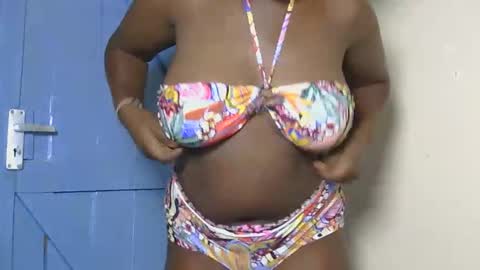 african_sluttygal online show from November 13, 9:03 pm