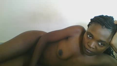 Yvonne online show from April 18, 7:18 pm