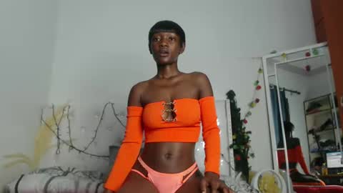 Snapshot of africanpetitequeen chatting on December 24, 10:28 pm CIARA online show from December 24, 10:28 pm