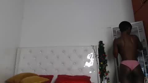 Snapshot of africanpetitequeen chatting on February 24, 9:30 am CIARA online show from February 24, 9:30 am