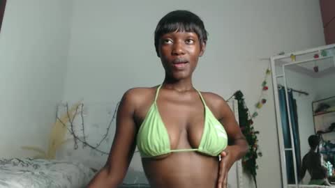 Snapshot of africanpetitequeen chatting on December 30, 9:19 pm CIARA online show from December 30, 9:19 pm