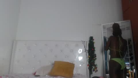 Snapshot of africanpetitequeen chatting on February 11, 7:12 am CIARA online show from February 11, 7:12 am
