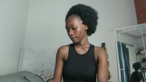 Snapshot of africanpetitequeen chatting on January 24, 5:32 pm CIARA online show from January 24, 5:32 pm