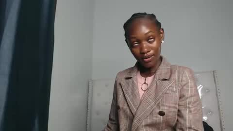 Snapshot of africanpetitequeen chatting on September 25, 11:20 am CIARA online show from September 25, 11:20 am