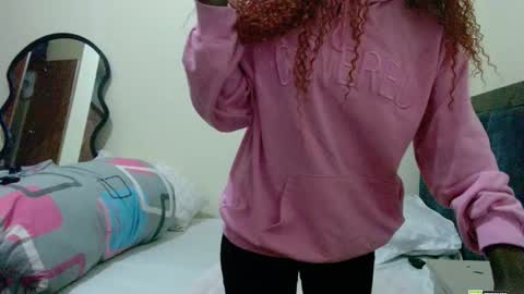 Mia online show from March 11, 5:26 pm