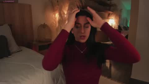 Emma online show from March 8, 9:40 pm