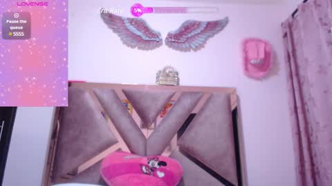Snapshot of afrodita_barbie chatting on February 25, 11:37 pm afrodita_barbie online show from February 25, 11:37 pm