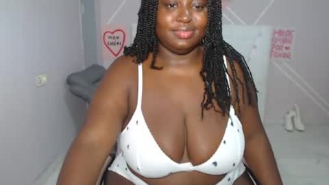 afroditaebano online show from July 11, 8:20 pm