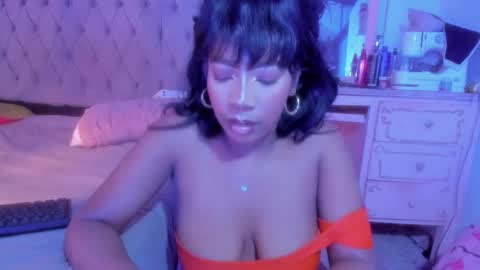 Snapshot of afrogoddes chatting on September 14, 5:44 pm afrogoddes online show from September 14, 5:44 pm