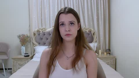 Snapshot of agataaisitt chatting on February 3, 5:24 pm Agata Aisitt online show from February 3, 5:24 pm