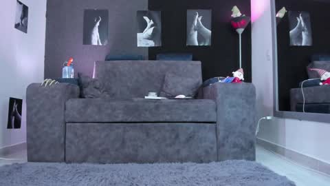 Snapshot of agatacollinsss chatting on December 10, 4:45 am Agata Collinss online show from December 10, 4:45 am