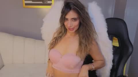 AGATHA online show from February 14, 1:24 pm