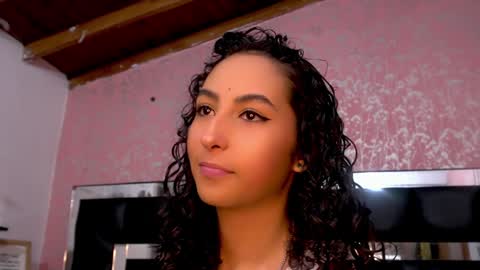 Snapshot of agatha_collinss chatting on January 12, 7:10 pm Val inst agatha clls online show from January 12, 7:10 pm