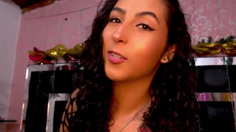 Snapshot of agatha_collinss chatting on January 3, 7:18 pm Val inst agatha clls online show from January 3, 7:18 pm