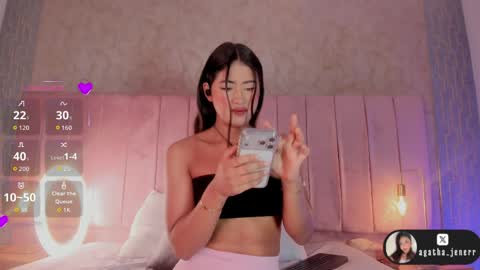 agatha_jener online show from April 27, 11:29 am