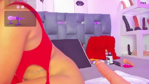 Agatha online show from April 25, 1:52 pm