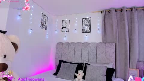 Agatha Owens online show from April 23, 11:51 pm