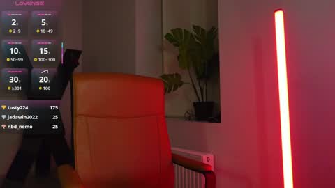 Agelina Lilly Laura online show from December 14, 8:03 pm