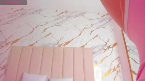 Aggy online show from April 4, 12:48 pm