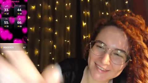 Snapshot of agnesgraham chatting on December 22, 12:39 am Agnes online show from December 22, 12:39 am