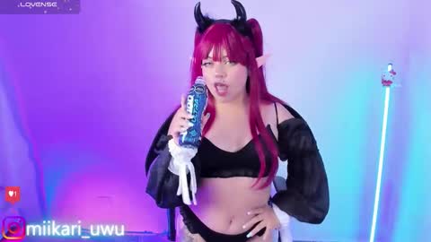 Snapshot of ahri_elderwood chatting on September 28, 6:42 am Ahri help me get to 100 online show from September 28, 6:42 am